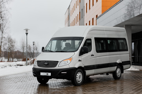 Изображение товара Пассажирский коммерческий автомобиль МАЗ 281040 (15+1)
