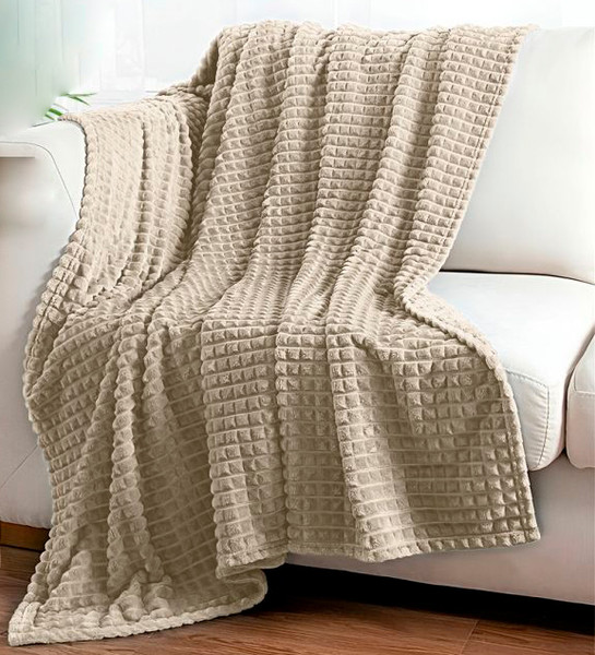 Изображение товара Плед Бояртекс Велсофт с тиснением Соты Слоновая кость 13-0907 (180х200)