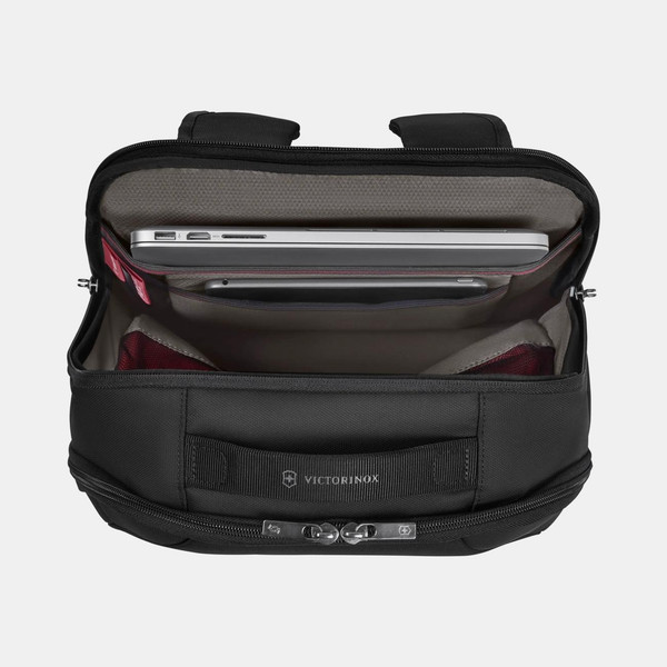 Изображение товара Рюкзак Victorinox Crosslight City Daypack / 612422 (черный)