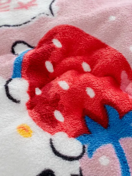 Изображение товара Плед Павлинка Hello Kitty Клубнички 150x100