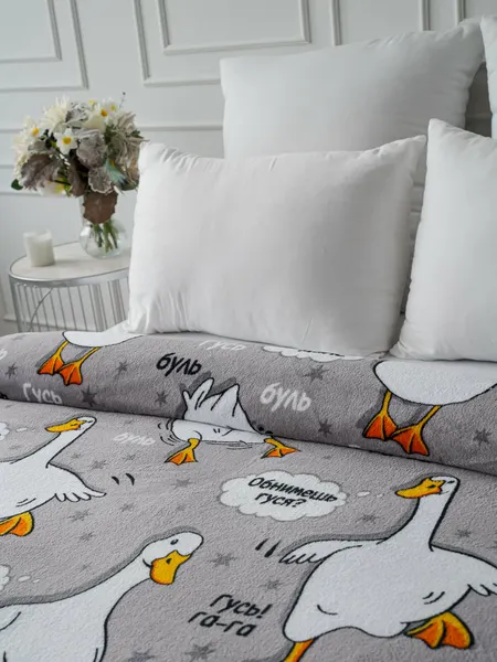 Изображение товара Плед Павлинка Гусь серый 200x220