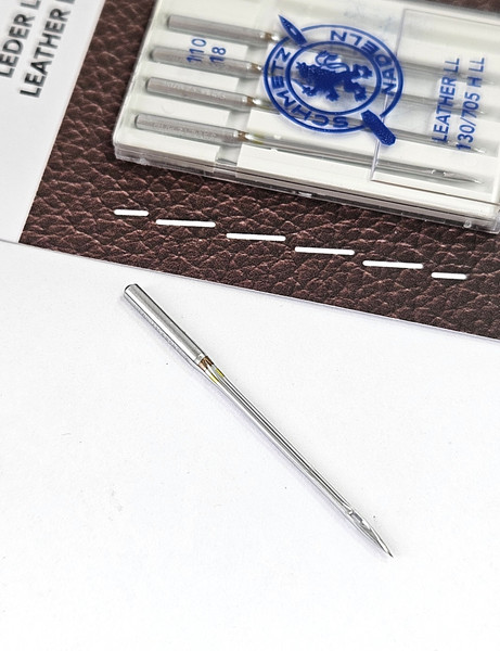 Изображение товара Набор игл для бытовой швейной машины Schmetz 130/705H-LL Leather NM110 (5шт)