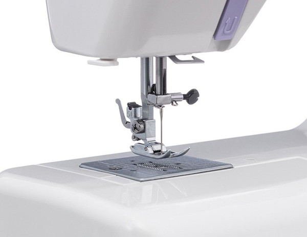 Изображение товара Швейная машина Janome Juno 1815