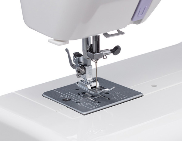 Изображение товара Швейная машина Janome Juno 1815