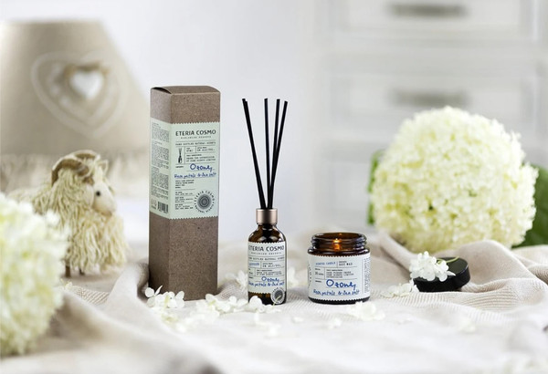 Изображение товара Свеча Eteria Cosmo Ароматическая Озон роза и морская соль ETC0245