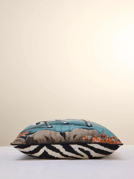 Изображение товара Чехол на подушку Arya Zebra / 8680943255631 (черный/белый/коричневый)