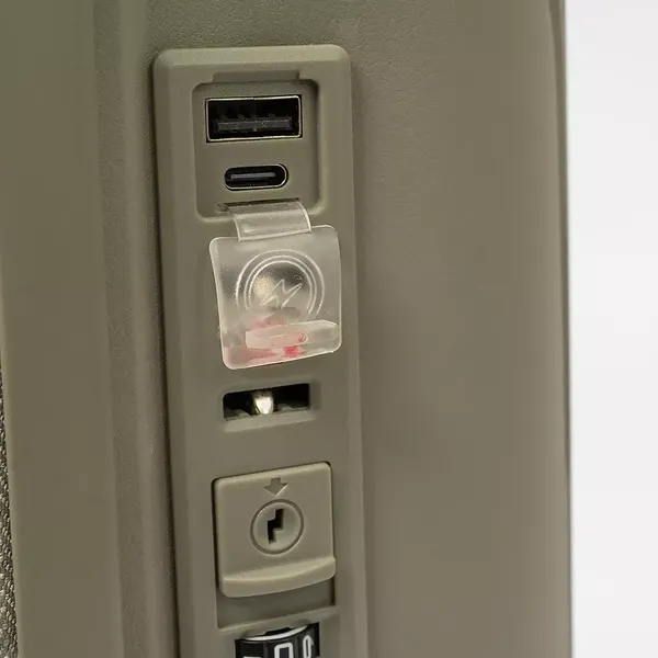 Изображение товара Чемодан на колесах Francesco Molinary 344-8038/3-28GGN (серый/зеленый)