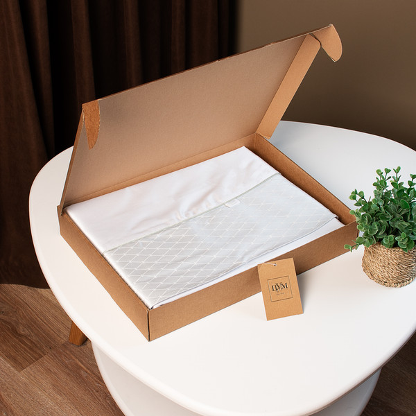 Изображение товара Скатерть ЦУМ 1947 Овал 200x150 / 24ШД95-1-КВ