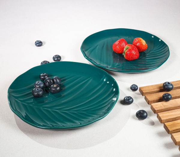 Изображение товара Набор тарелок Stenova Home Bali 61410104 (2шт, зеленый фарфор)