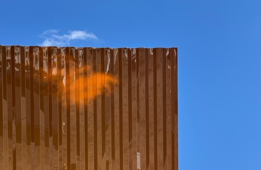 Изображение товара Монолитный поликарбонат Borrex Трапеция 1050x2000x1.3мм (бронза)