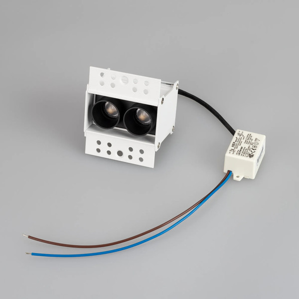 Изображение товара Точечный светильник Arlight MS-ORIENT-BUILT-TRIMLESS-TC-S38x67-5W Day4000 WH-BK / 032228