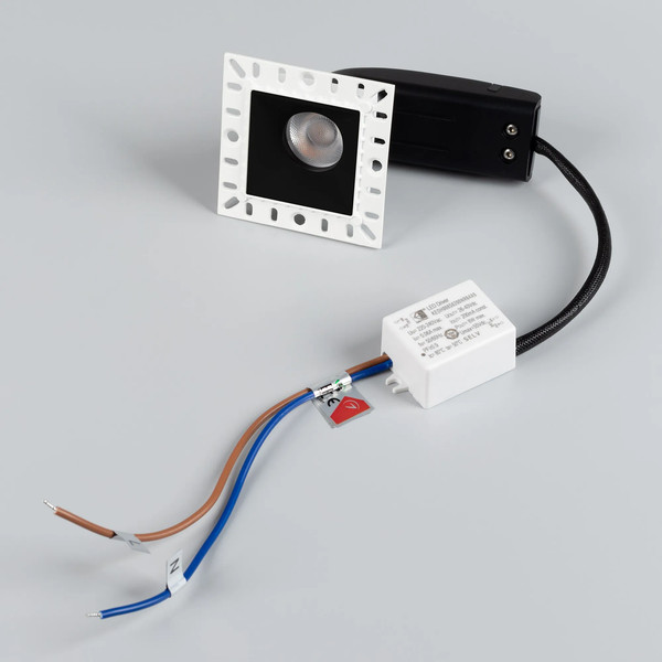 Изображение товара Точечный светильник Arlight MS-RIALTO-TRIMLESS-S40x40-9W Day4000 BK 36deg / 044687