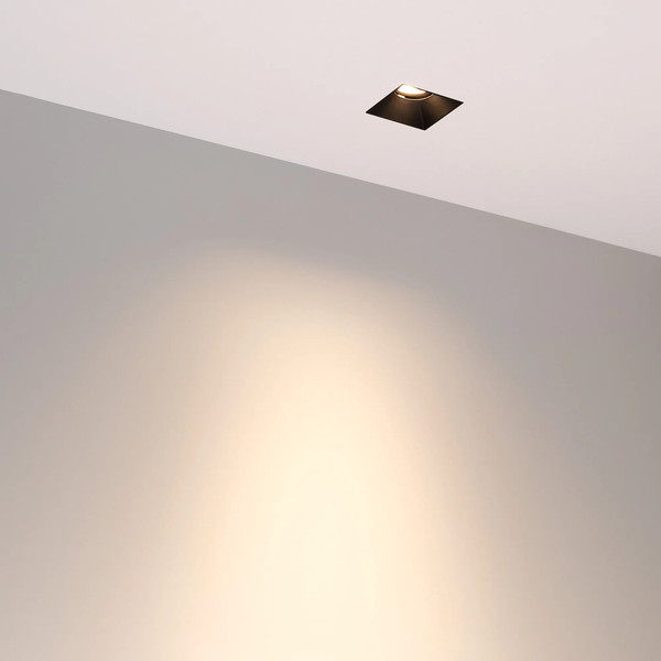 Изображение товара Точечный светильник Arlight MS-RIALTO-TRIMLESS-S40x40-9W Warm3000 BK 36deg / 048321