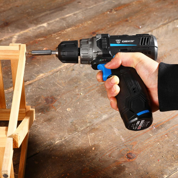 Изображение товара Аккумуляторная дрель-шуруповерт Deko ZKCD12 SET6 / 084-1040