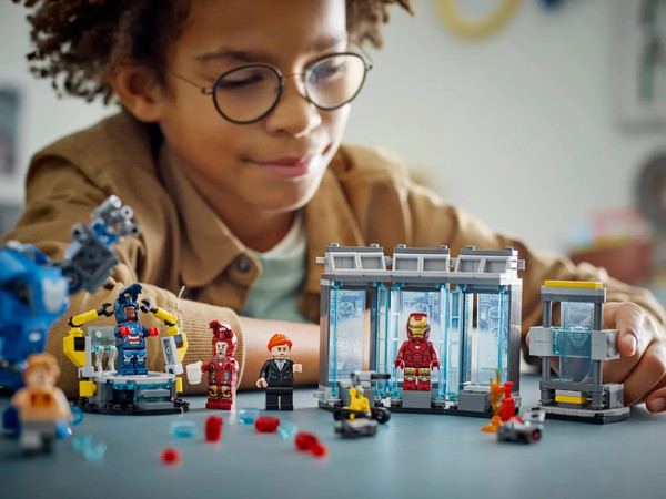 Изображение товара Конструктор Lego Marvel Лаборатория Железного Человека: Зал Доспехов / 76315