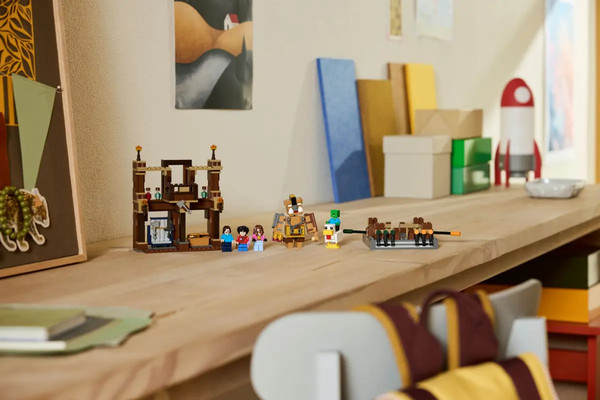 Изображение товара Конструктор Lego Minecraft Боевой ринг в лесном особняке / 21272