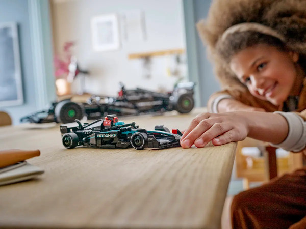 Изображение товара Конструктор Lego Speed Champions Болид Формулы-1 Mercedes-AMG W15 / 77244