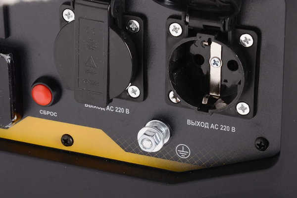 Изображение товара Инверторный генератор Huter DN 3700i (64/10/28)