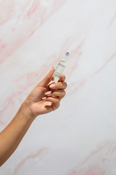 Изображение товара Масло для кутикулы Alma K Hydrate Nourishing Nail & Cuticle Oil (10мл)