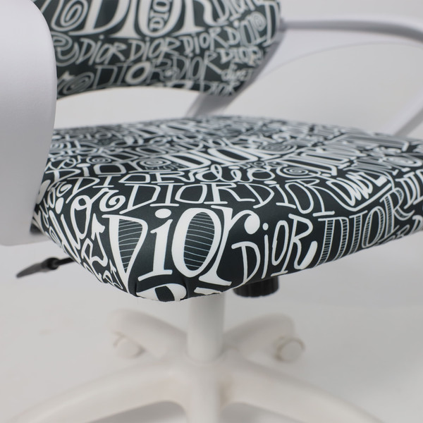 Изображение товара Кресло офисное AksHome Ricci New White (черный/белый диор)