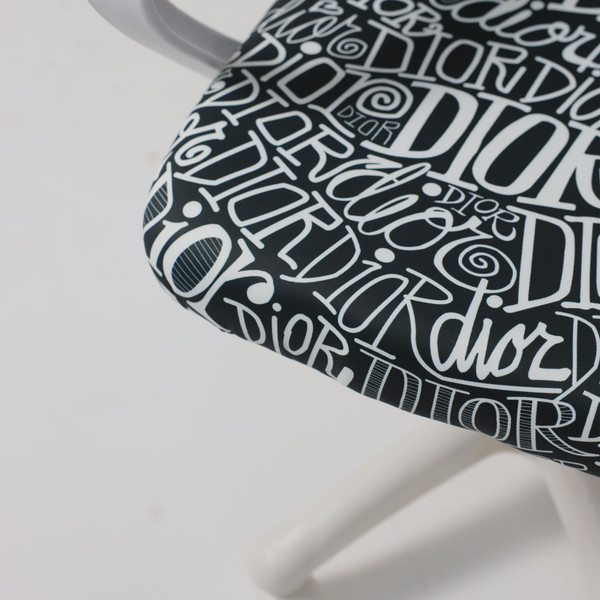 Изображение товара Кресло офисное AksHome Ricci New White (черный/белый диор)