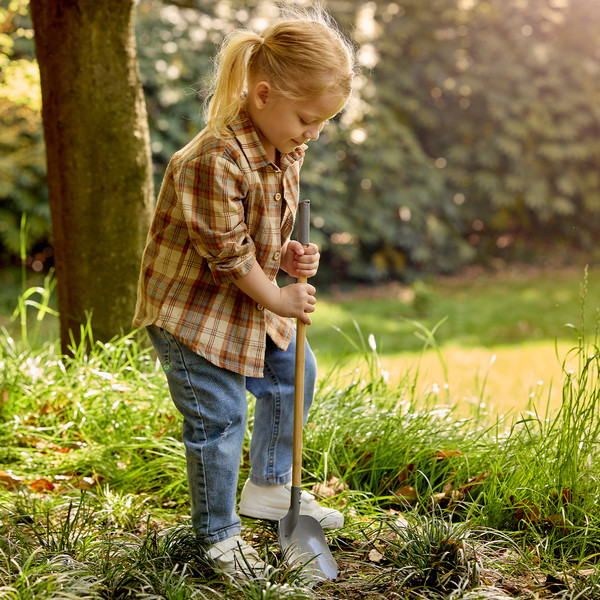 Изображение товара Лопата игрушечная Hape Садовод совковая / E5589_HP