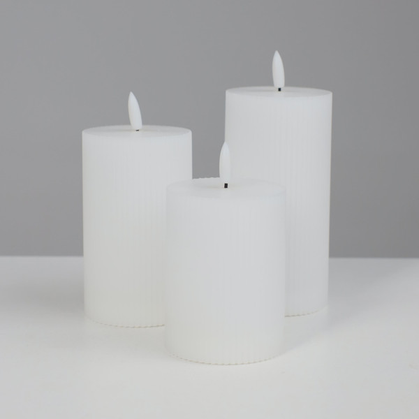 Изображение товара Набор электронных свечей AksHome Тип 1 3 свечи 7.5х13/15.5/18см 1LEDх3 2ААх3