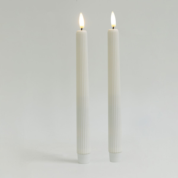 Изображение товара Набор электронных свечей AksHome Тип 2 2 свечи 2.4х25.3см 1LEDх2 2АААх2
