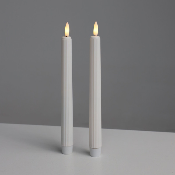 Изображение товара Набор электронных свечей AksHome Тип 2 2 свечи 2.4х25.3см 1LEDх2 2АААх2