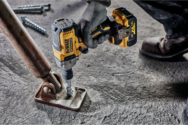 Изображение товара Профессиональный гайковерт DeWalt DCF892P2T