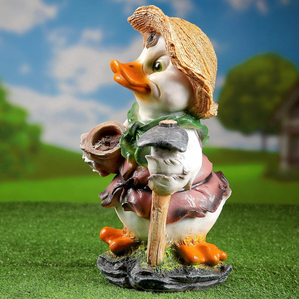 Изображение товара Фигурка для сада Хорошие сувениры Утенок с мотыгой / 1134694