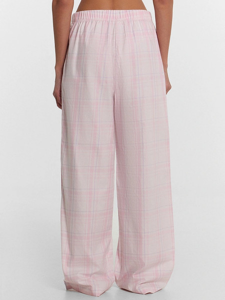 Изображение товара Пижама Mark Formelle 592549 (р.170-96-102, белый/розово-белая клетка/декор)