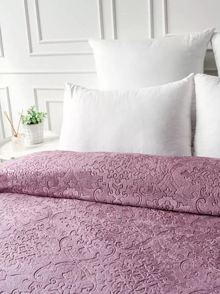 Изображение товара Плед Павлина Skandi Тиснение 150x200 (темно-розовый)