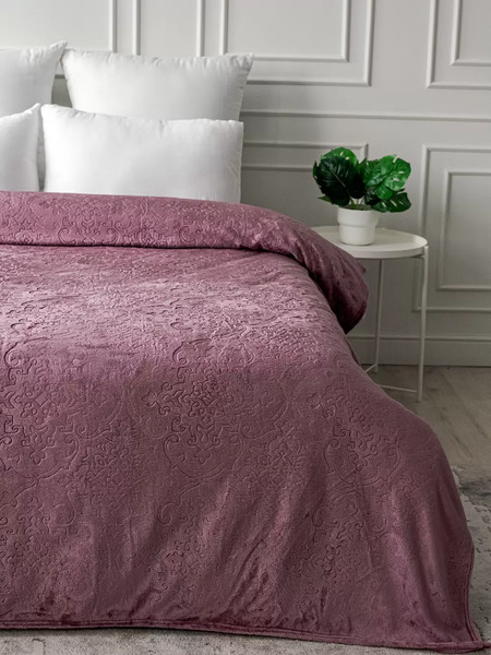 Изображение товара Плед Павлина Skandi Тиснение 150x200 (темно-розовый)