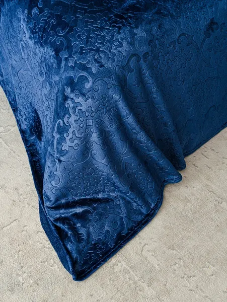 Изображение товара Плед Павлина Skandi Тиснение 150x200 (королевский синий)