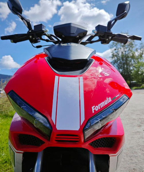 Изображение товара Скутер Regulmoto Formula 125 EFI (красный)