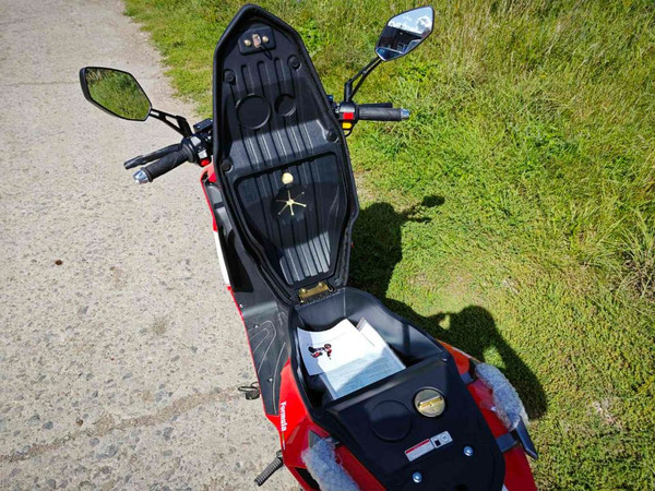 Изображение товара Скутер Regulmoto Formula 125 EFI (красный)