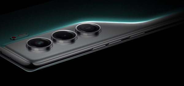 Изображение товара Смартфон Tecno Camon 40 Pro 8GB/256GB (Galaxy Black)