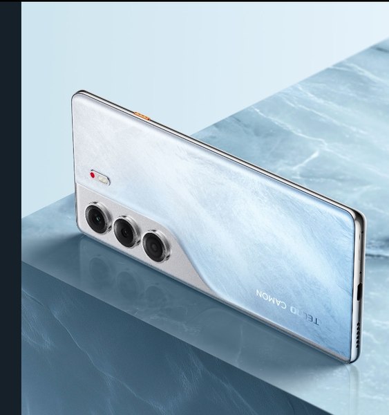 Изображение товара Смартфон Tecno Camon 40 Pro 8GB/256GB (Glacier White)