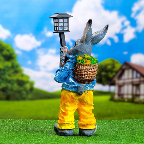 Изображение товара Садовая фигура-светильник Хорошие сувениры Заяц с фонармком и игрушкой / 4203372