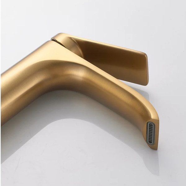 Изображение товара Смеситель Shevanik S4101G (золотой сатин)