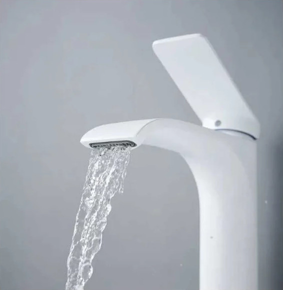 Изображение товара Смеситель Shevanik S4101C (белый)