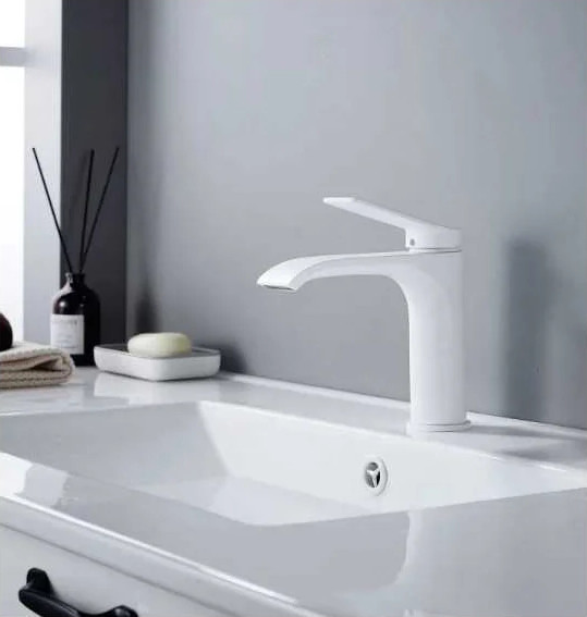 Изображение товара Смеситель Shevanik S4101C (белый)