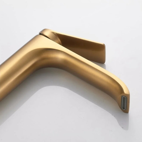 Изображение товара Смеситель Shevanik S4111G (золотой сатин)