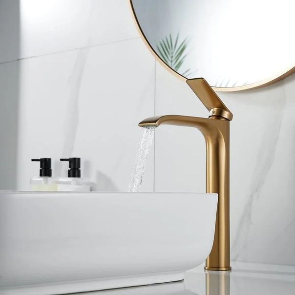 Изображение товара Смеситель Shevanik S4111G (золотой сатин)