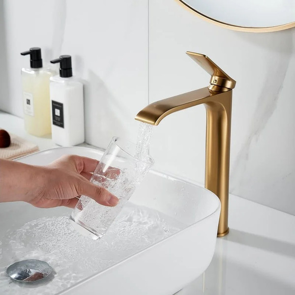 Изображение товара Смеситель Shevanik S4111G (золотой сатин)