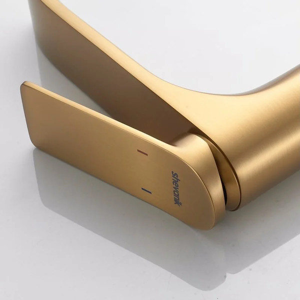 Изображение товара Смеситель Shevanik S4111G (золотой сатин)