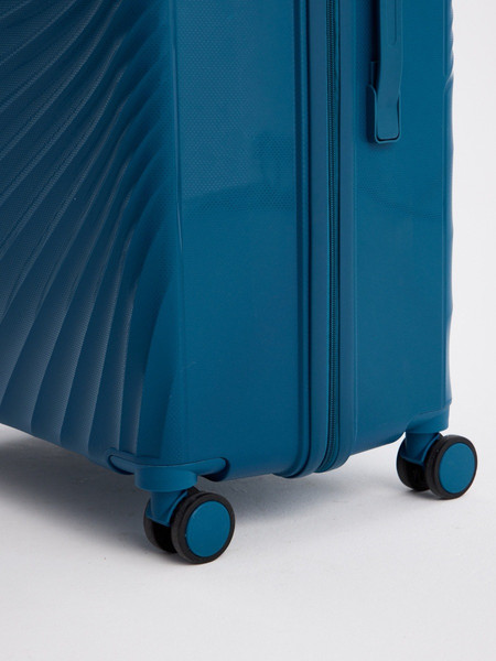 Изображение товара Чемодан на колесах L'case Sochi (M, синий)