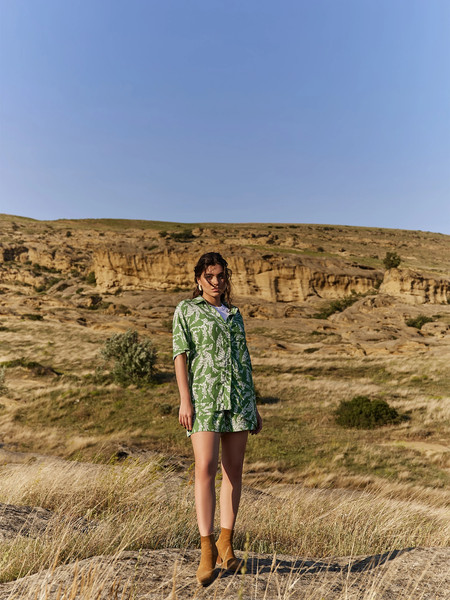 Изображение товара Рубашка Mark Formelle 112855/1 (р.170-92-98, цветы на кактусе)