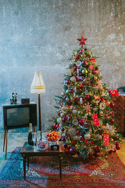Изображение товара Ель искусственная Max Christmas Литая Лесная Симфония / ЕЛСМЛ 21 (2.1м, подставка металл)